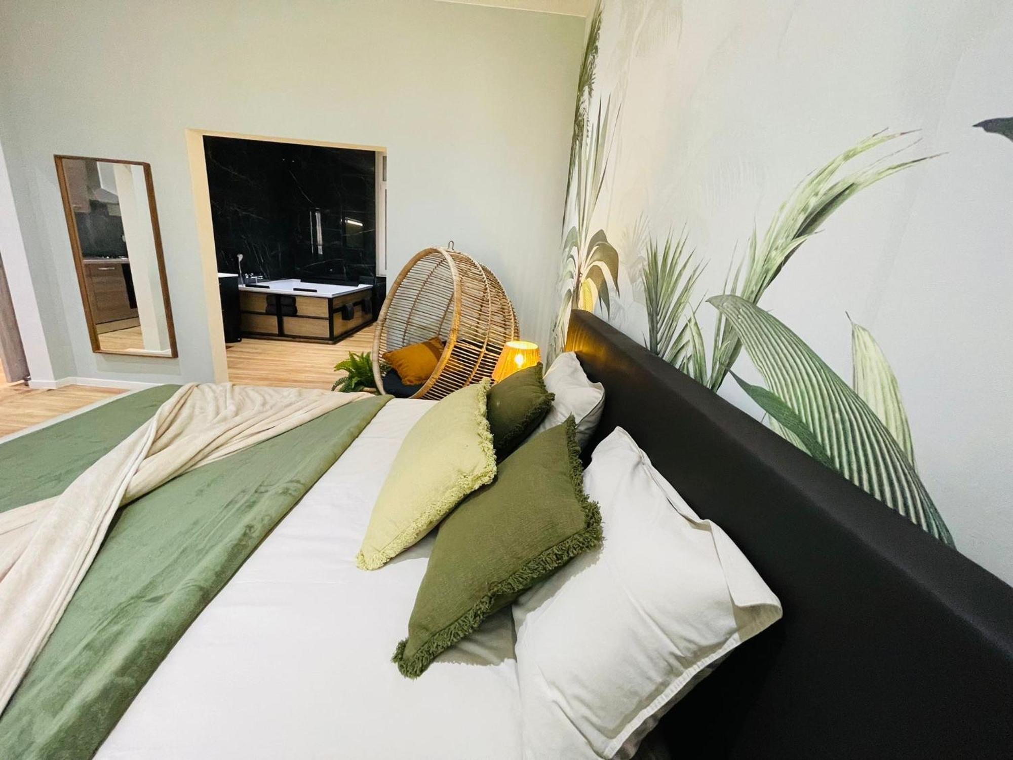 Appartement Exotique Avec Bain Balneo Liège Kültér fotó